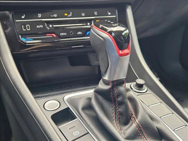 Used 2026 Volkswagen Jetta GLI Autobahn FWD image 11
