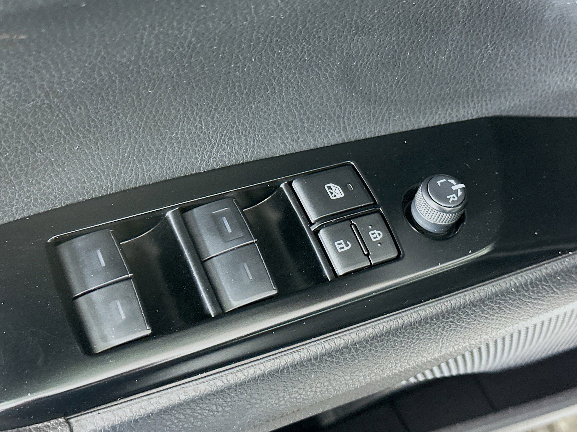 Used 2025 Toyota Camry LE image 15