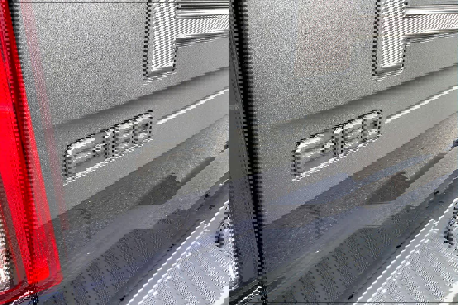 Certified 2025 Ford F150 Raptor image 31