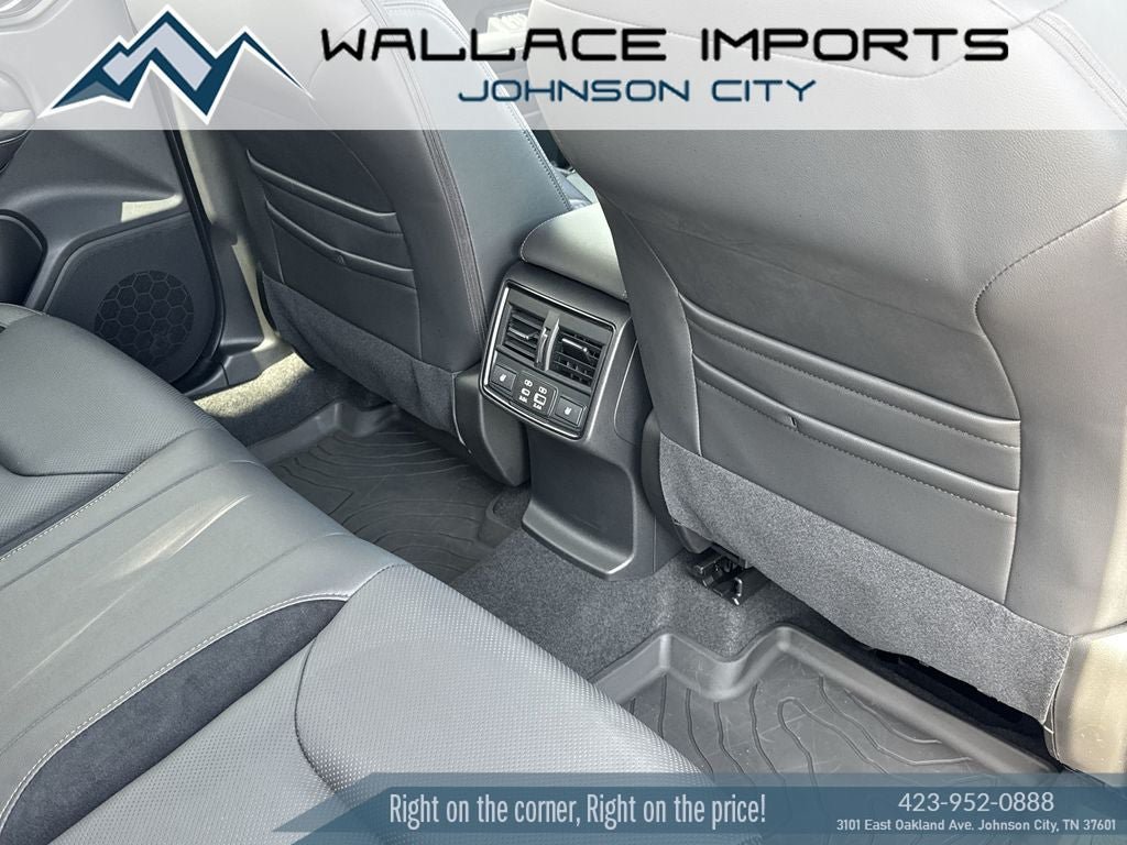 Used 2025 Subaru Forester Touring AWD/4WD image 41