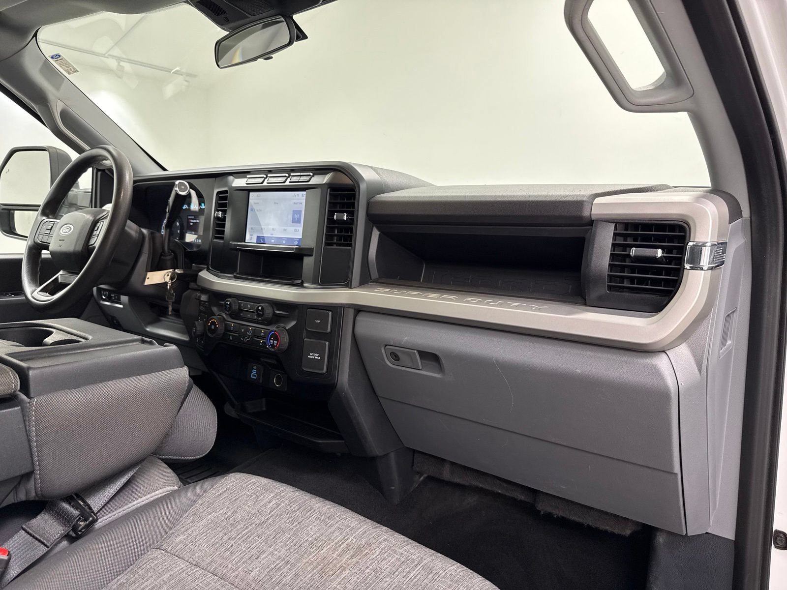 Used 2023 Ford F250 XL w/ STX Appearance Package AWD/4WD image 31