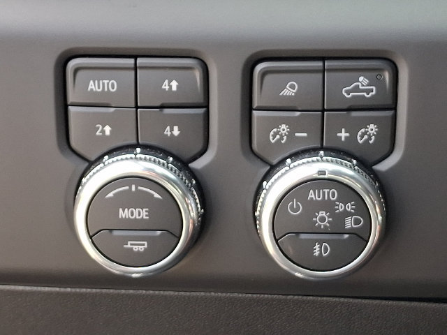 Used 2026 GMC Sierra 2500 Denali Ultimate AWD/4WD image 9