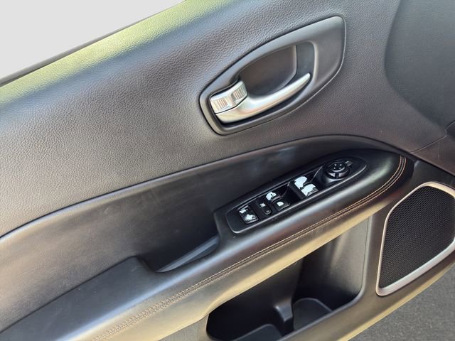 Used 2018 Jeep Compass Limited image 25