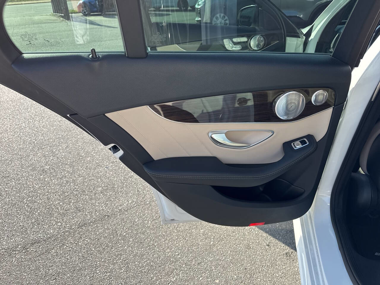 Used 2019 Mercedes-Benz C 300 Sedan w/ AMG Line image 25