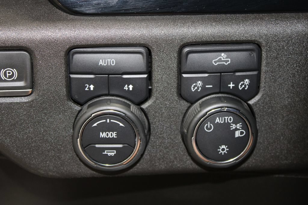 Used 2023 Chevrolet Silverado 1500 LT w/ Work Truck Package AWD/4WD image 46