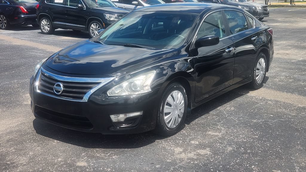 Used 2015 Nissan Altima 2.5 S FWD image 2
