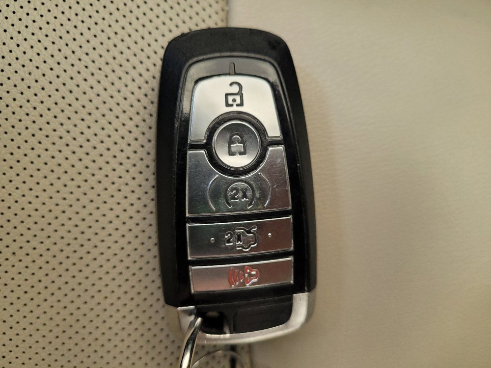 Used 2018 Ford Fusion Titanium AWD/4WD image 27