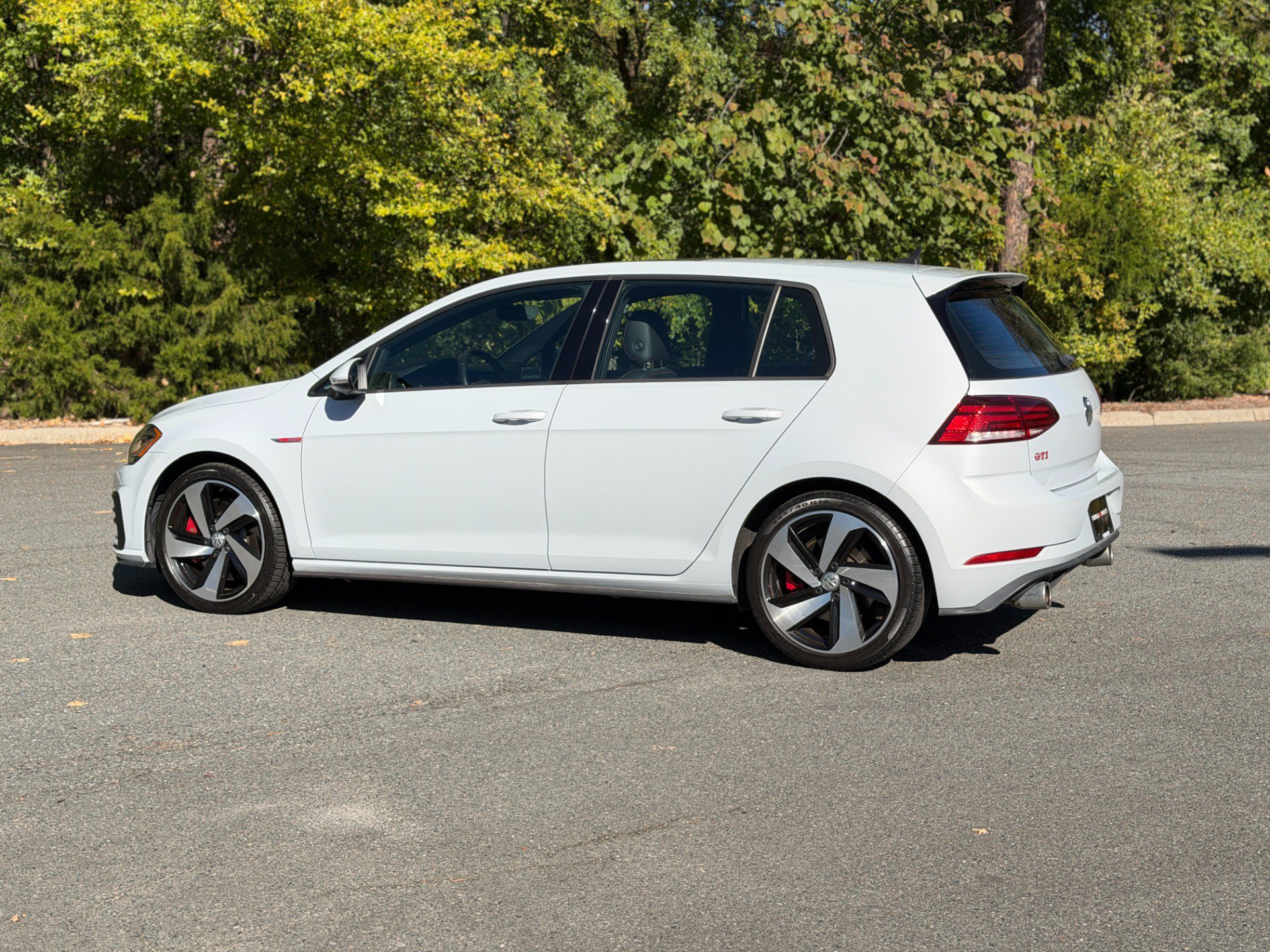 Used 2020 Volkswagen Golf 4-Door FWD image 7