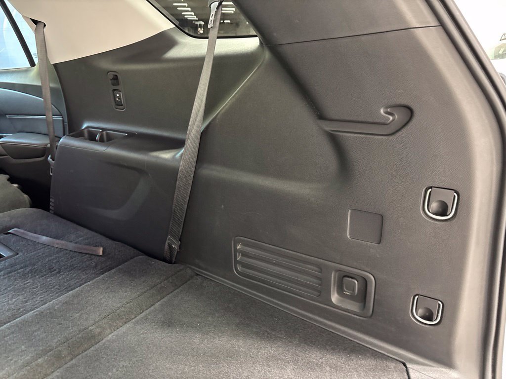 Used 2019 Chevrolet Traverse LT w/ LPO, Floor Liner Package AWD/4WD image 46