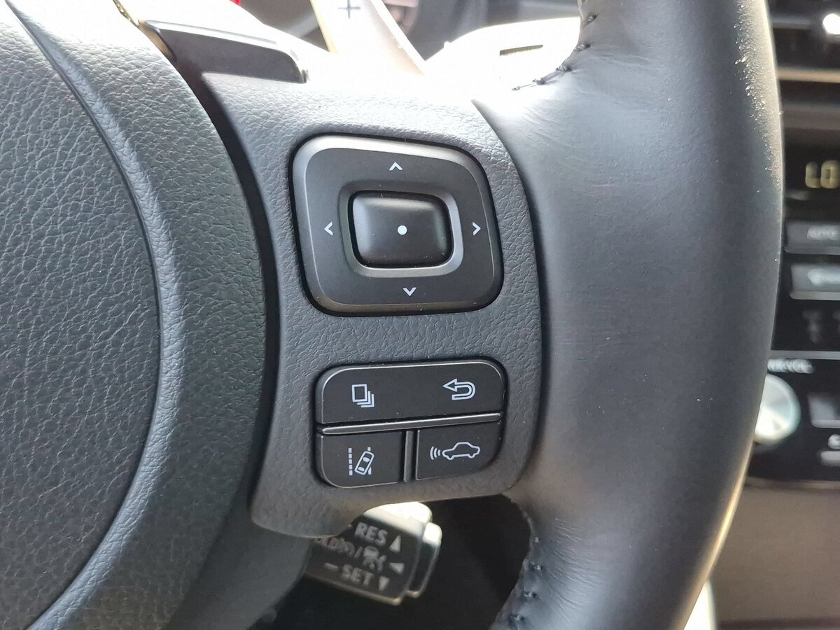 Used 2025 Lexus IS 300 F Sport RWD image 20