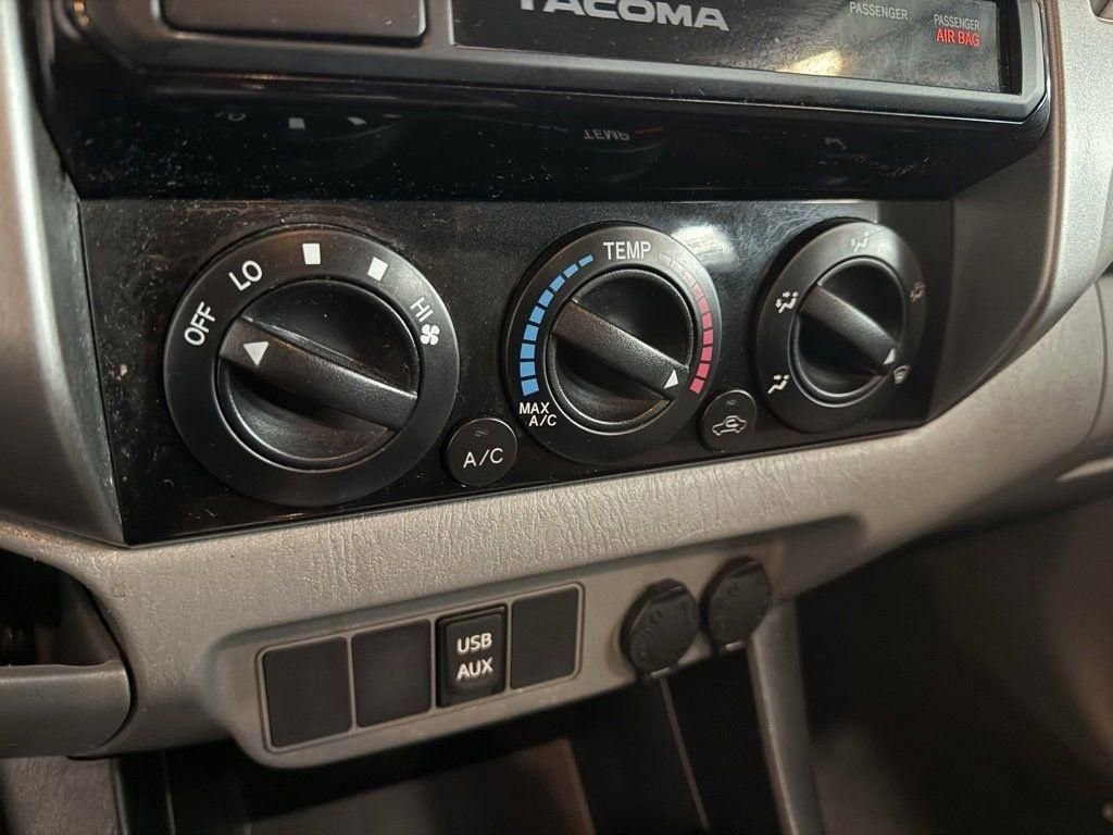 Used 2015 Toyota Tacoma PreRunner w/ SR5 Package image 13