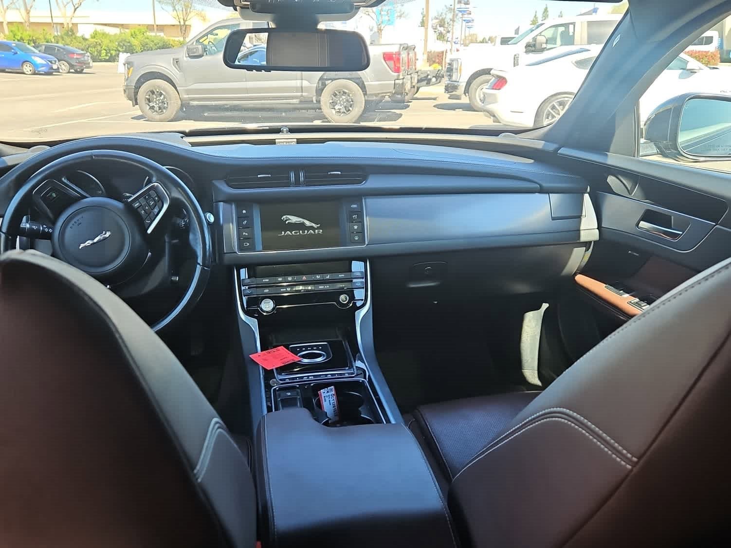 Used 2016 Jaguar XF R-Sport image 9