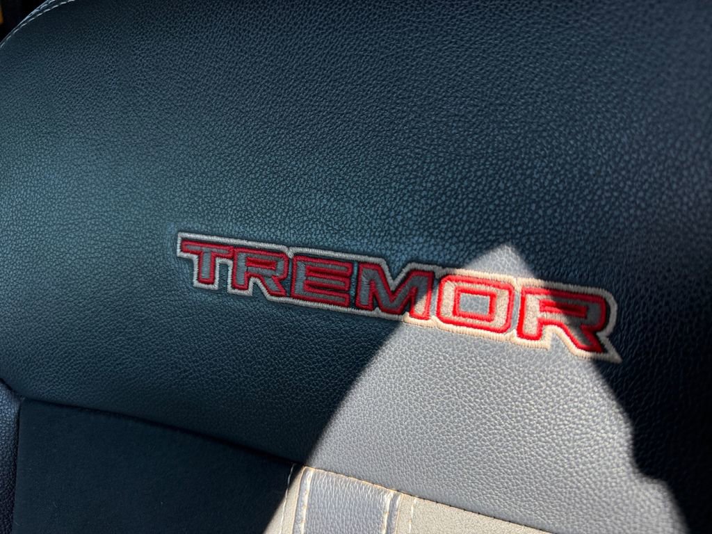Used 2021 Ford Ranger Lariat w/ Tremor Off-Road Package AWD/4WD image 17