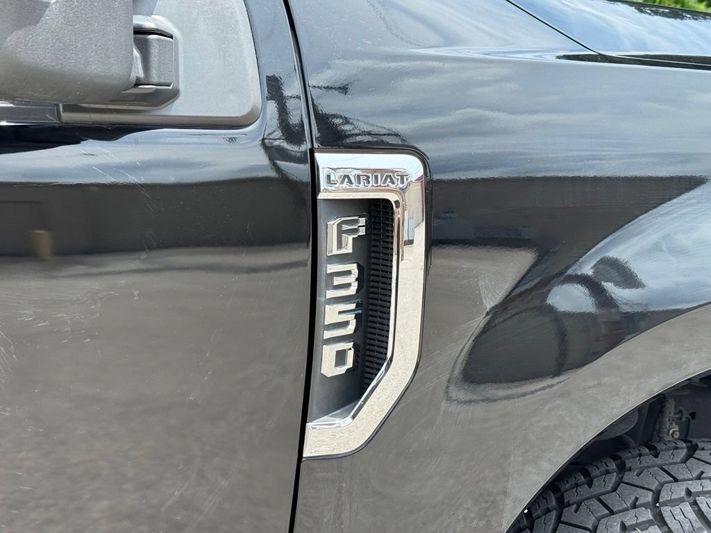 Used 2017 Ford F350 Lariat w/ Lariat Value Package AWD/4WD image 9