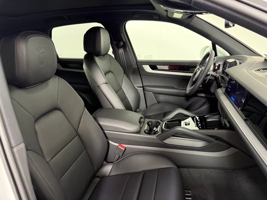 New 2026 Porsche Cayenne AWD/4WD image 16