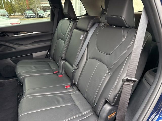 Certified 2025 INFINITI QX60 Pure image 12