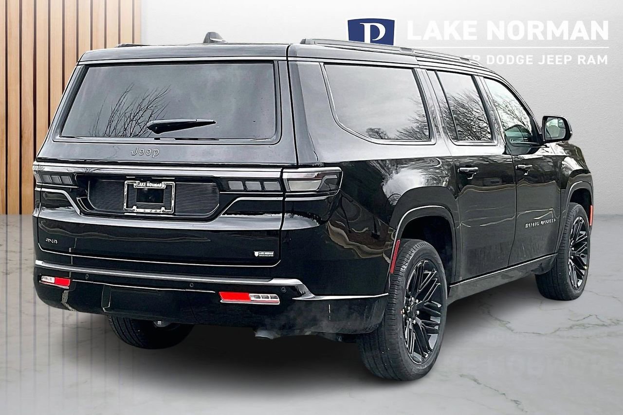 New 2026 Jeep Grand Wagoneer L Limited AWD/4WD image 9