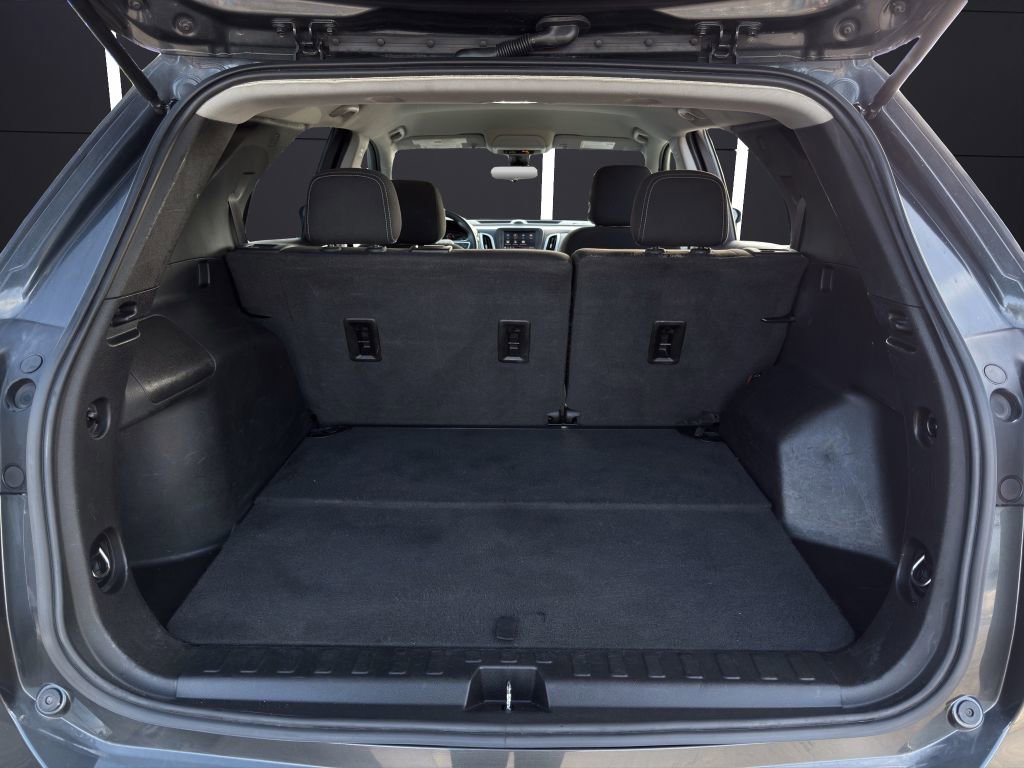 Used 2021 Chevrolet Equinox LS image 22