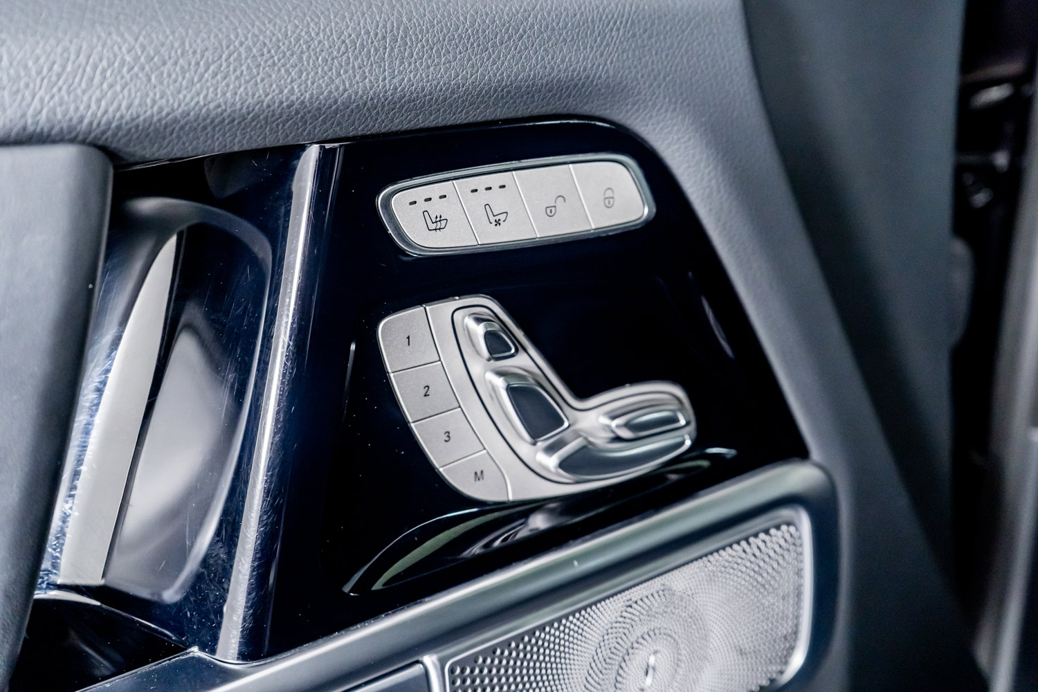 Used 2025 Mercedes-Benz G 550 image 43