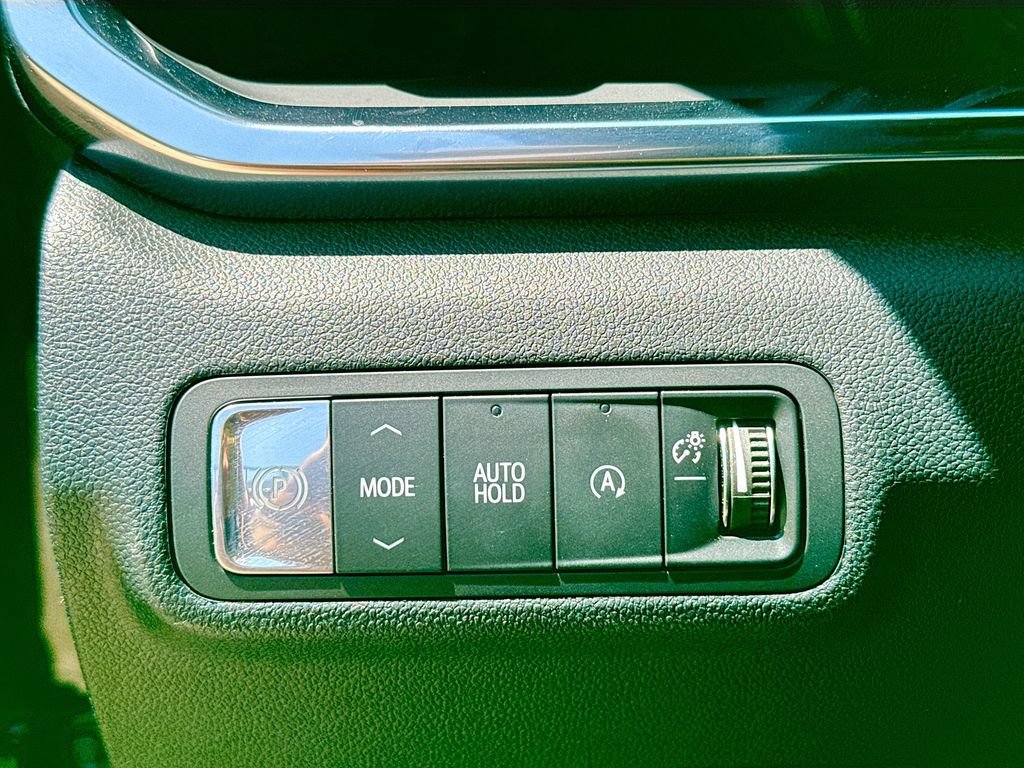 Used 2026 GMC Terrain Elevation w/ Elevation Premium Package FWD image 20