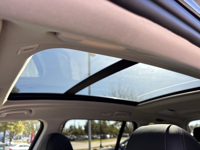 Used 2022 BMW X7 xDrive40i w/ Cold Weather Package image 26