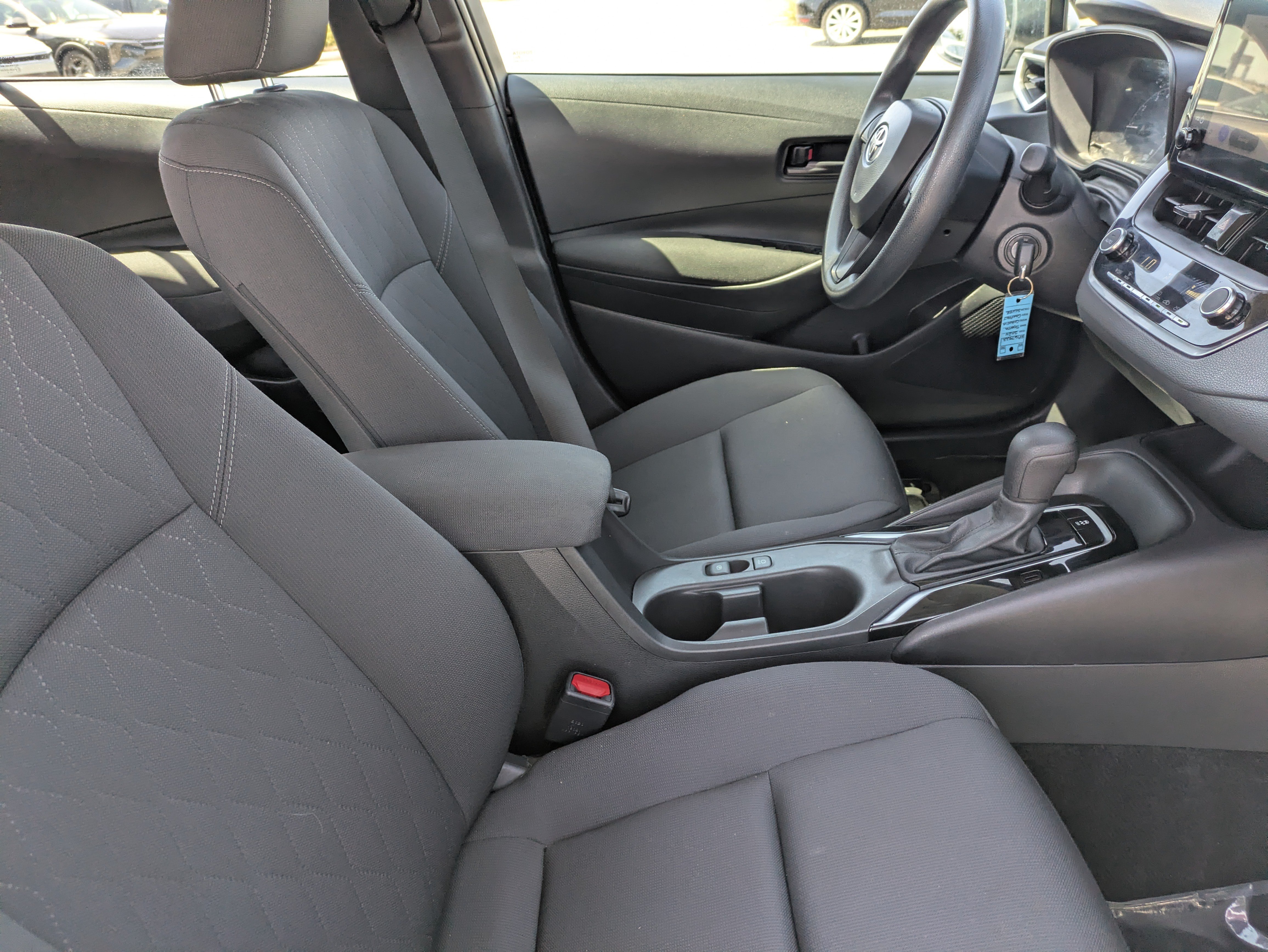 Used 2024 Toyota Corolla LE FWD image 11