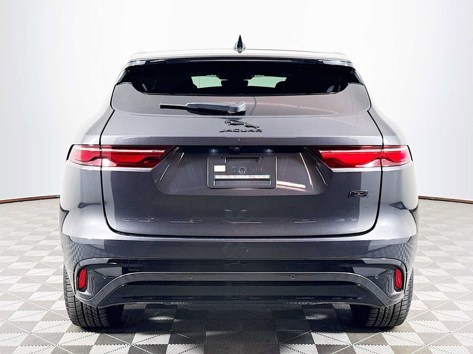 Used 2026 Jaguar F-PACE R-Dynamic S AWD/4WD image 6
