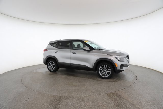 Used 2021 Kia Seltos LX image 25