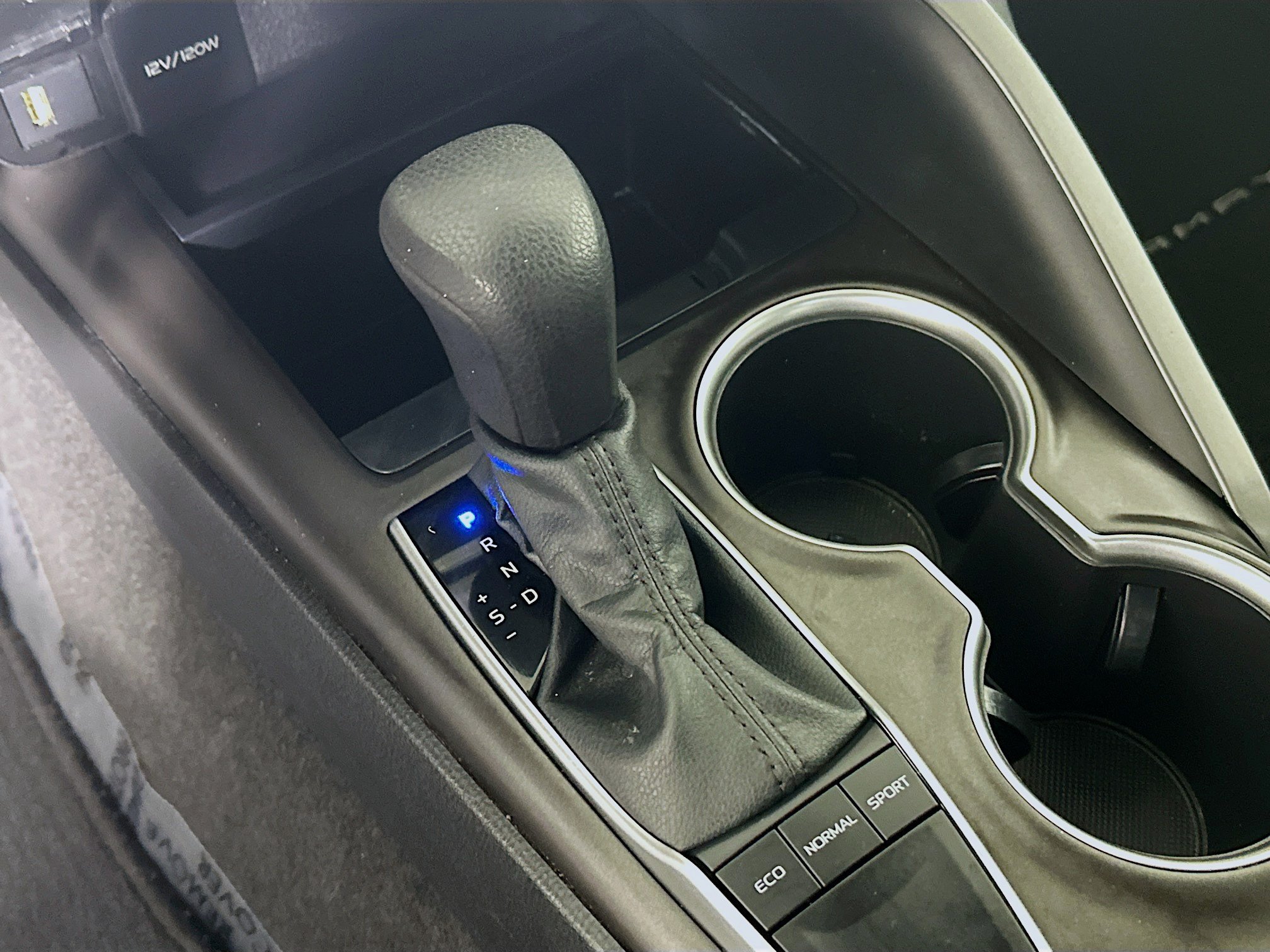 Used 2022 Toyota Camry LE FWD image 20