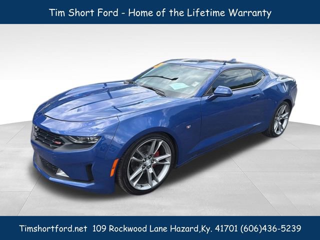 Used 2021 Chevrolet Camaro LT w/ RS Package RWD image 2