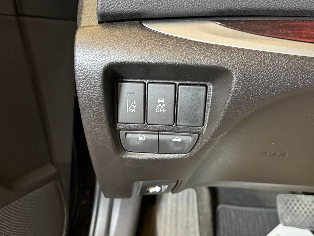 Used 2015 Acura TLX V6 w/ Technology Package FWD image 18