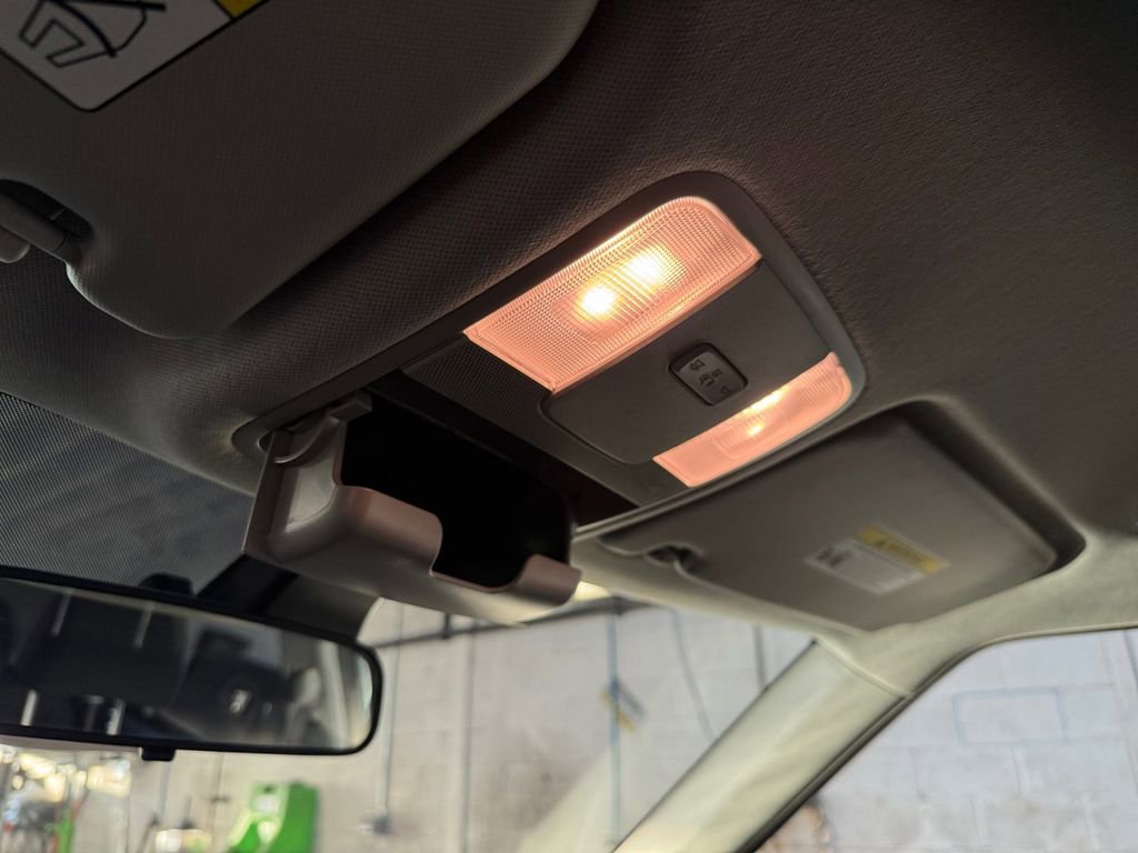 Certified 2025 Kia Soul LX w/ LX Technology Package image 30