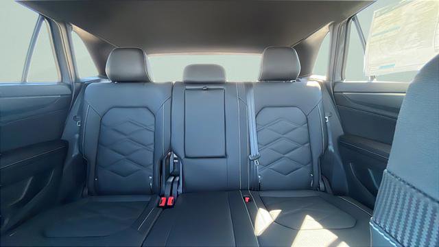 New 2026 Volkswagen Atlas Cross Sport SE AWD/4WD image 19