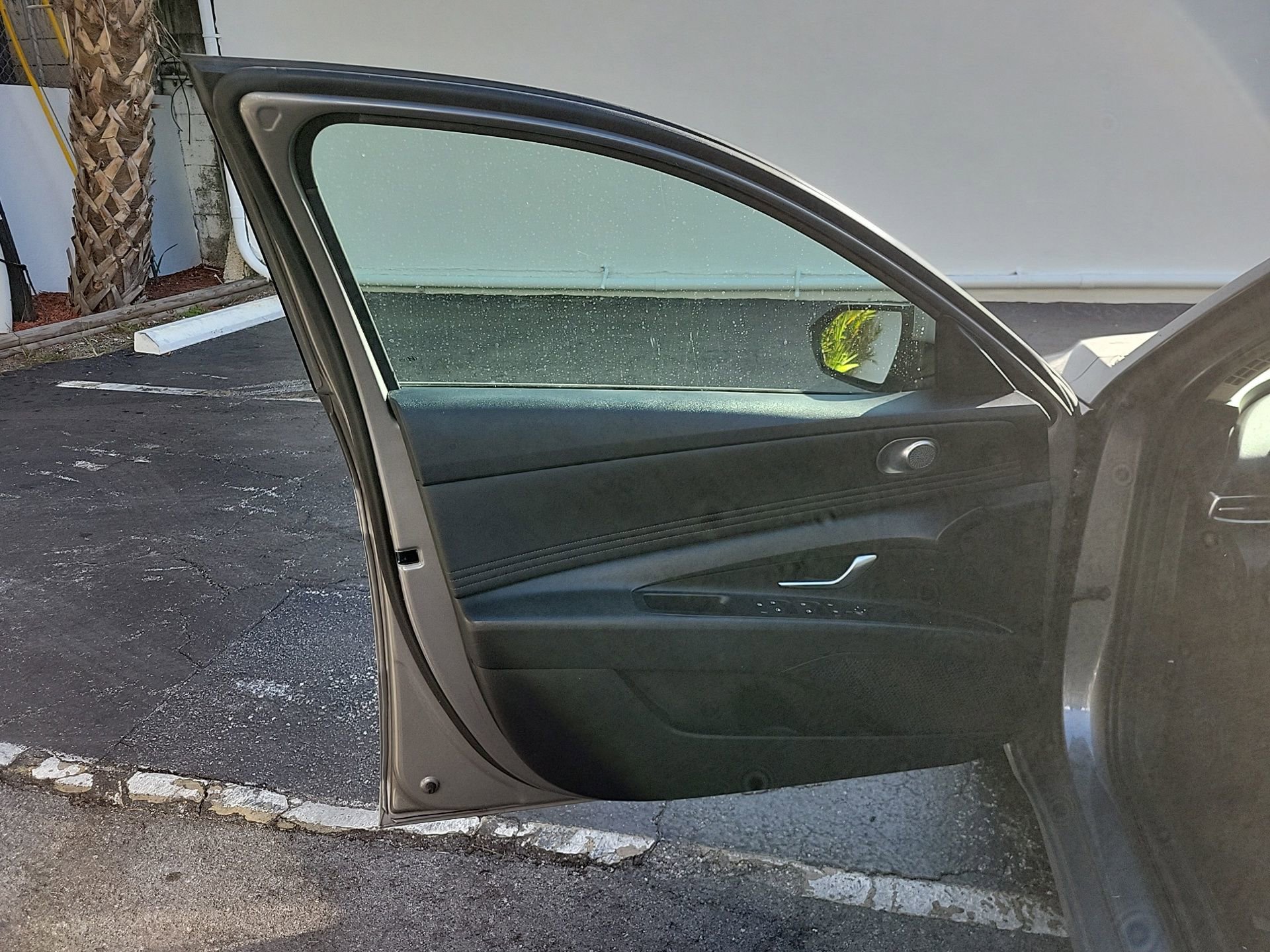 Used 2023 Hyundai Elantra SEL w/ Convenience Package image 18