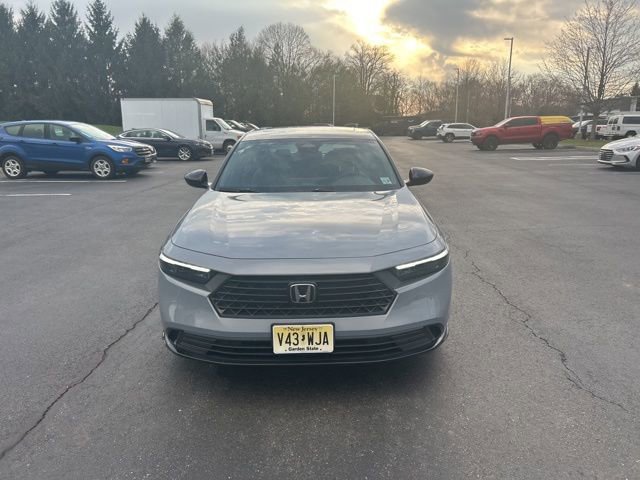 Used 2025 Honda Accord Sport image 2