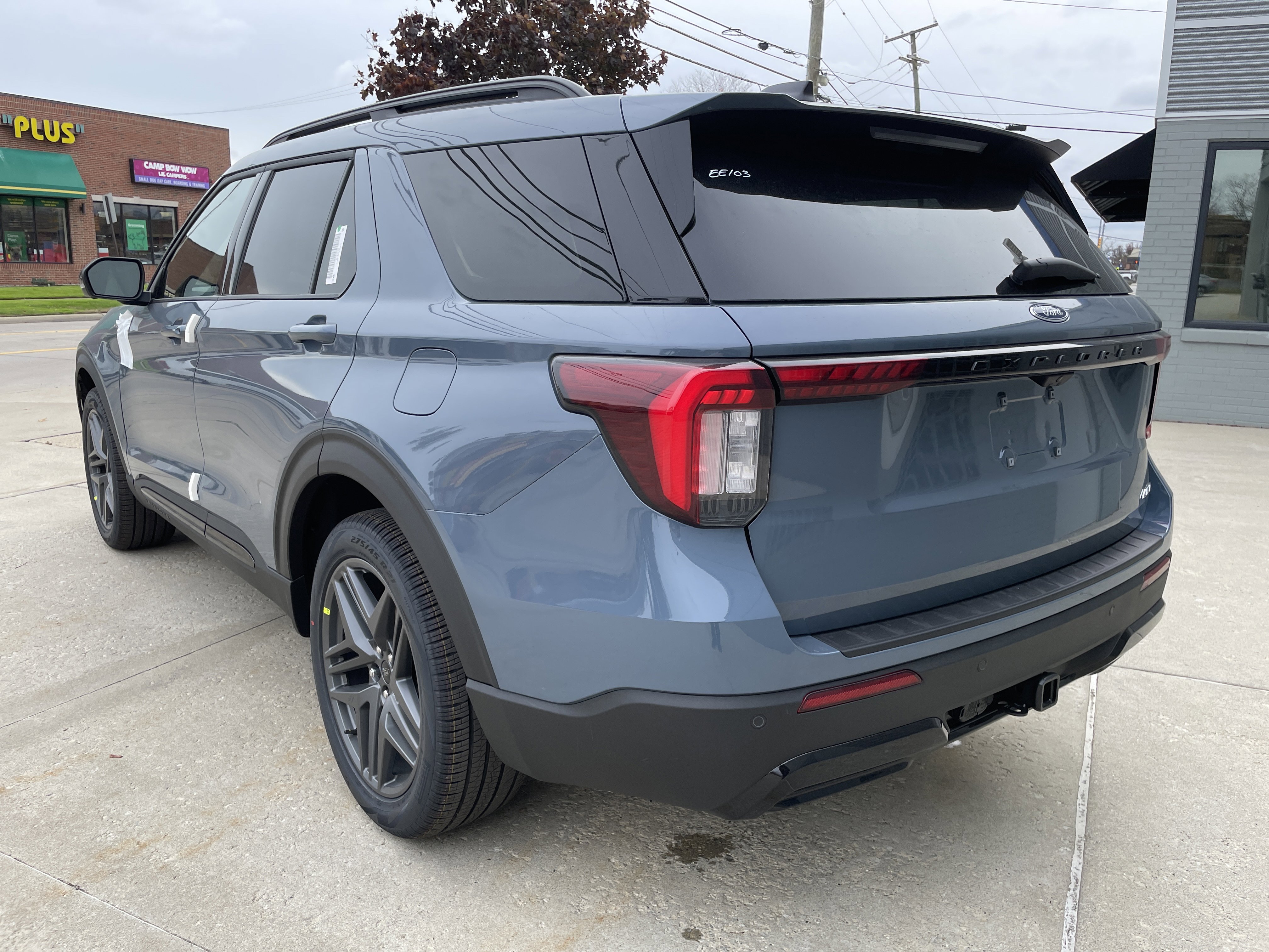 New 2026 Ford Explorer ST-Line image 6