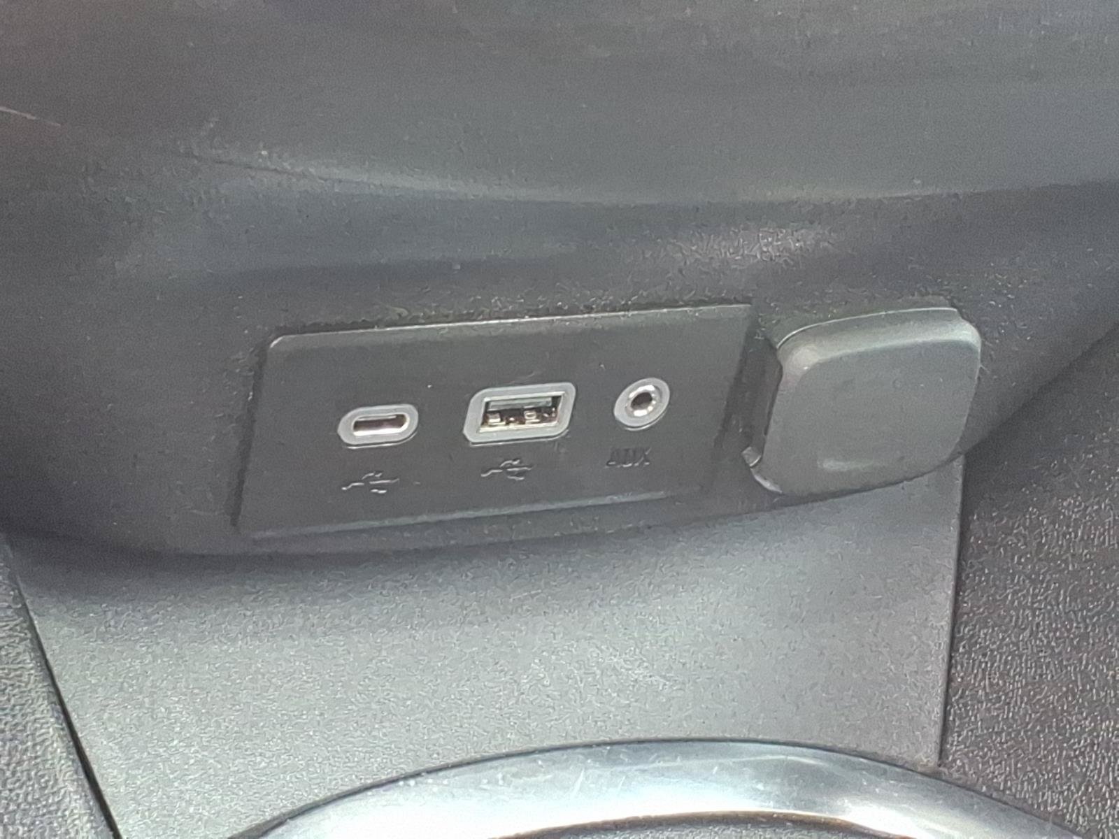 Used 2025 Chevrolet Malibu LT FWD image 22