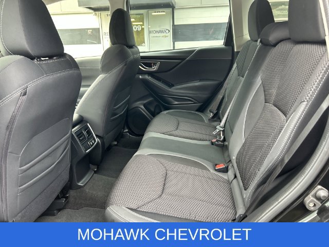 Used 2023 Subaru Forester Premium AWD/4WD image 26