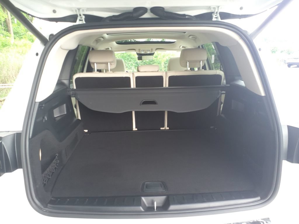 Certified 2023 Mercedes-Benz GLB 250 4MATIC w/ Premium Package image 16