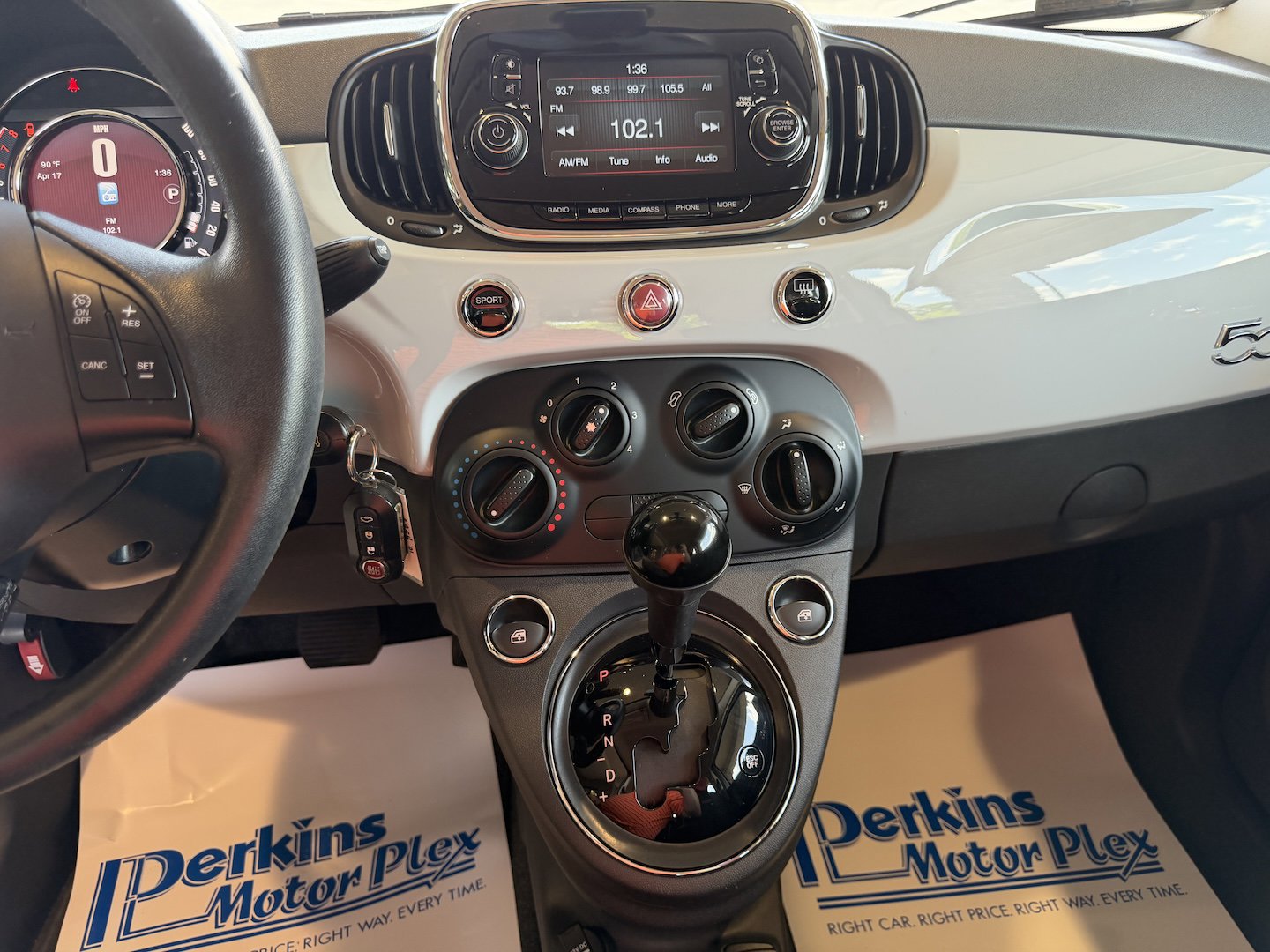Used 2017 FIAT 500 Pop FWD image 18