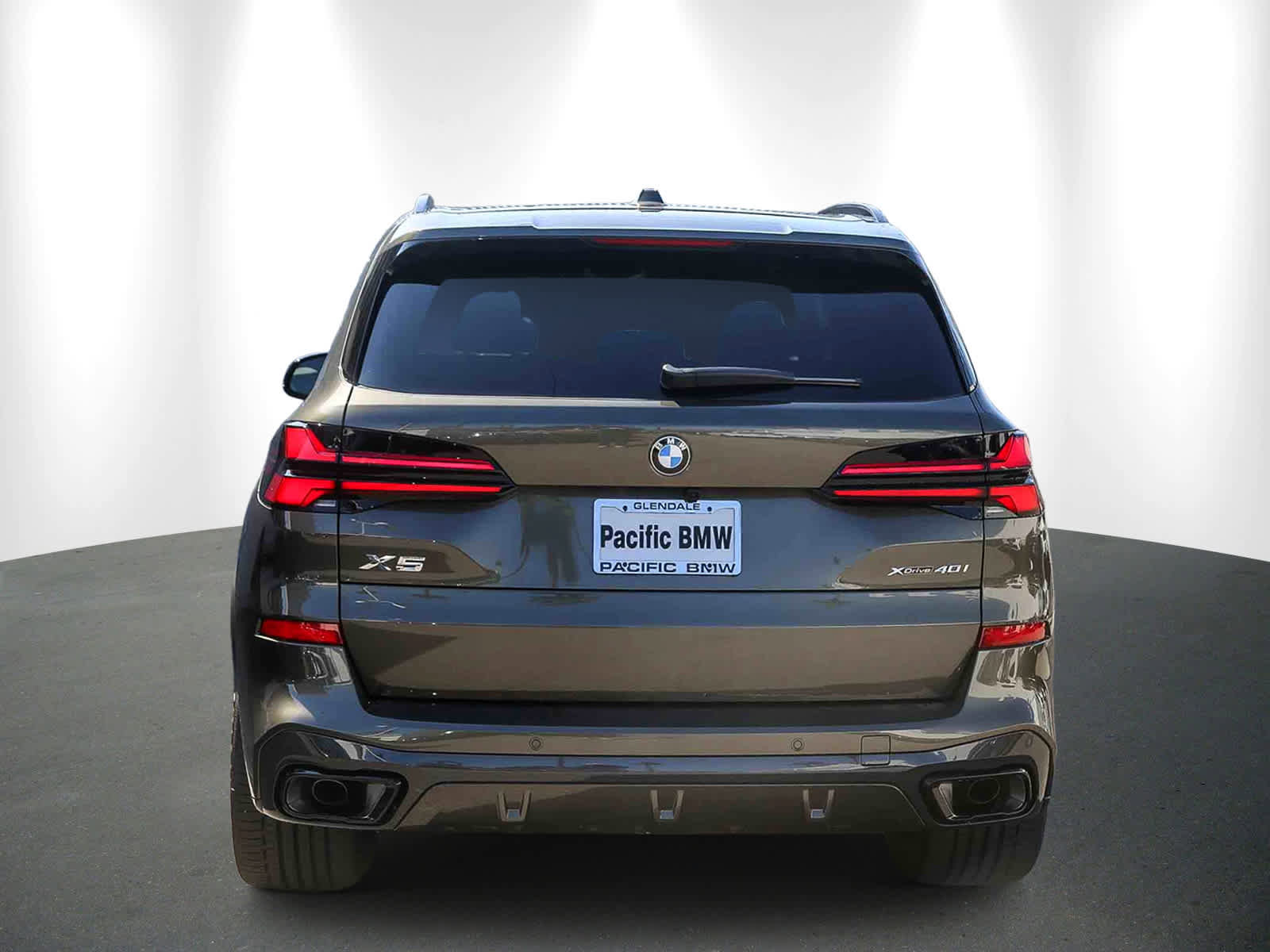 New 2026 BMW X5 xDrive40i w/ M Sport Package image 5