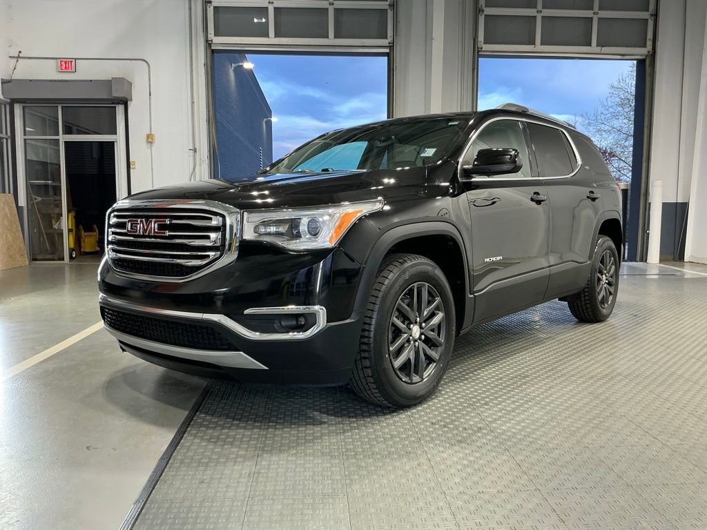 Used 2019 GMC Acadia SLT w/ LPO, Floor Liner Package FWD image 2