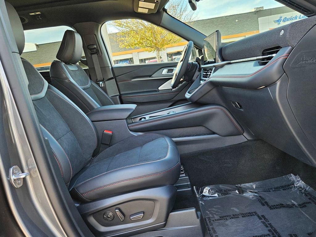 New 2026 Ford Explorer ST w/ Sun And Sound Package image 37