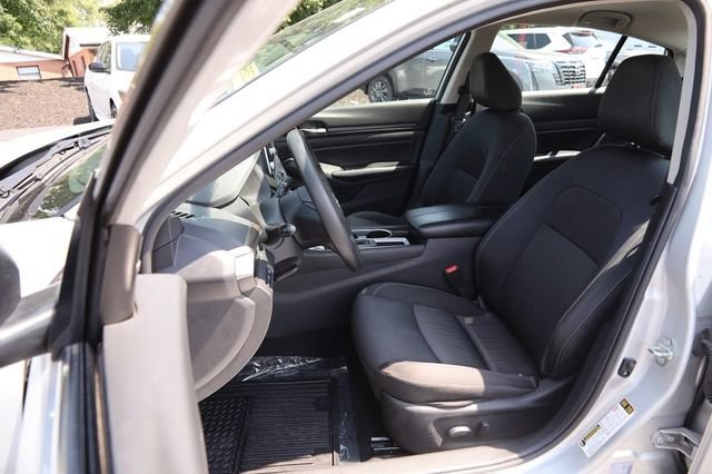 Certified 2024 Nissan Altima 2.5 SV FWD image 8