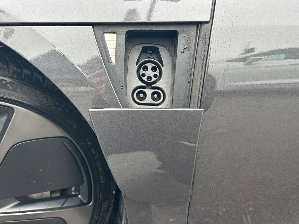 Used 2024 Lucid Air Touring image 41