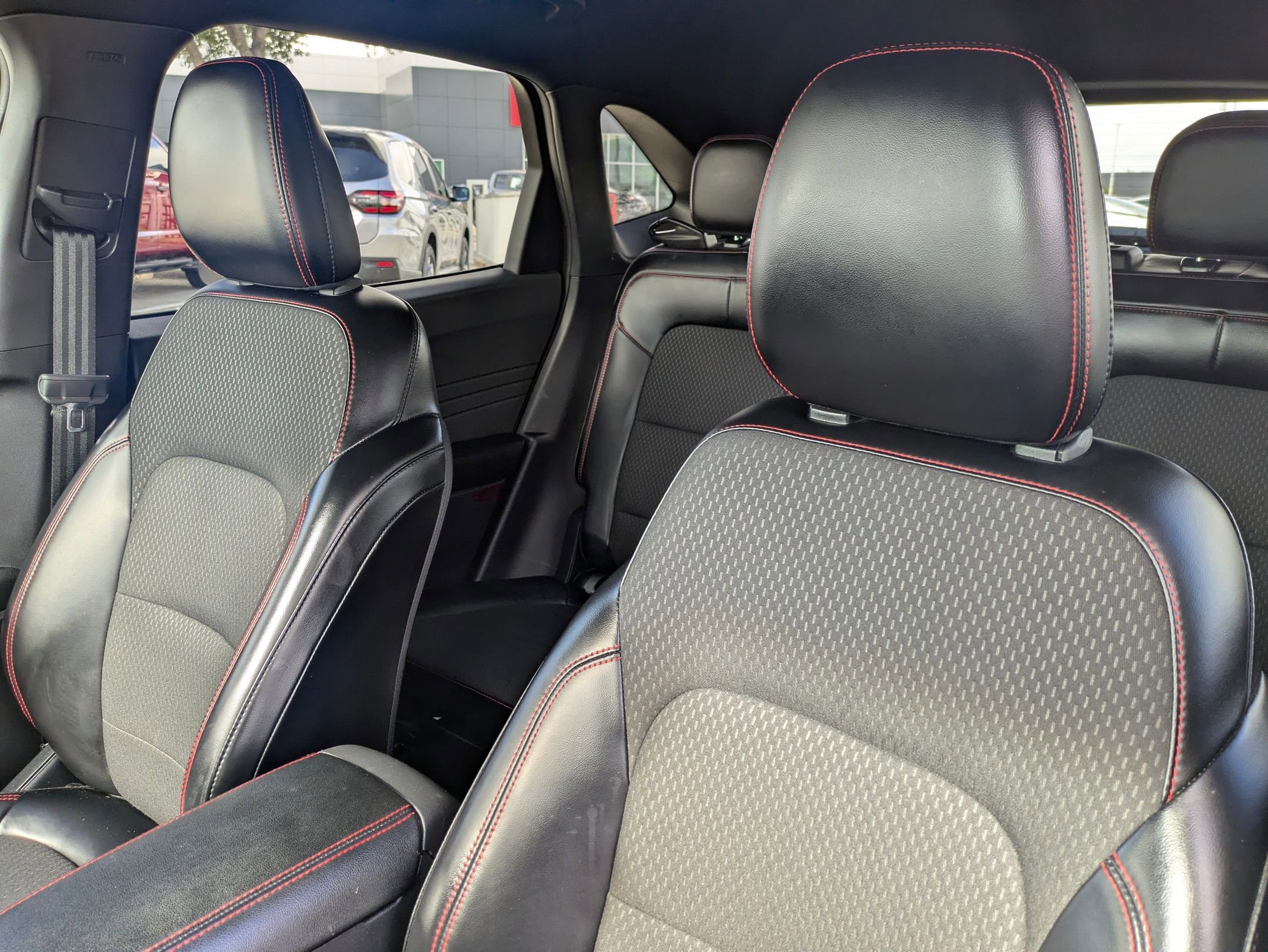 Used 2024 Ford Escape ST-Line image 9