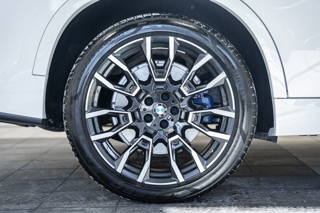 Used 2024 BMW X5 M60i image 23