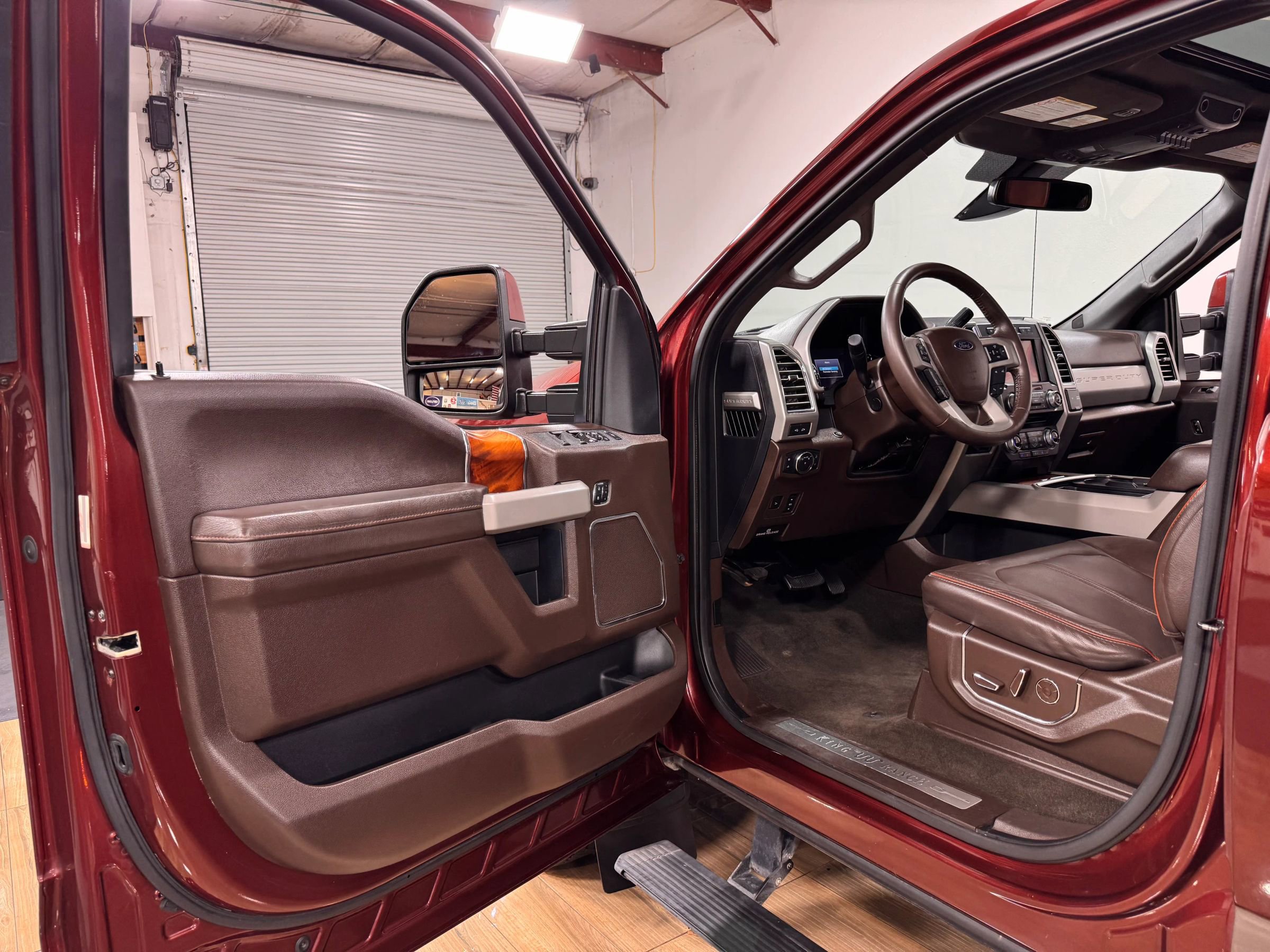 Used 2017 Ford F350 King Ranch w/ King Ranch Ultimate Package image 11