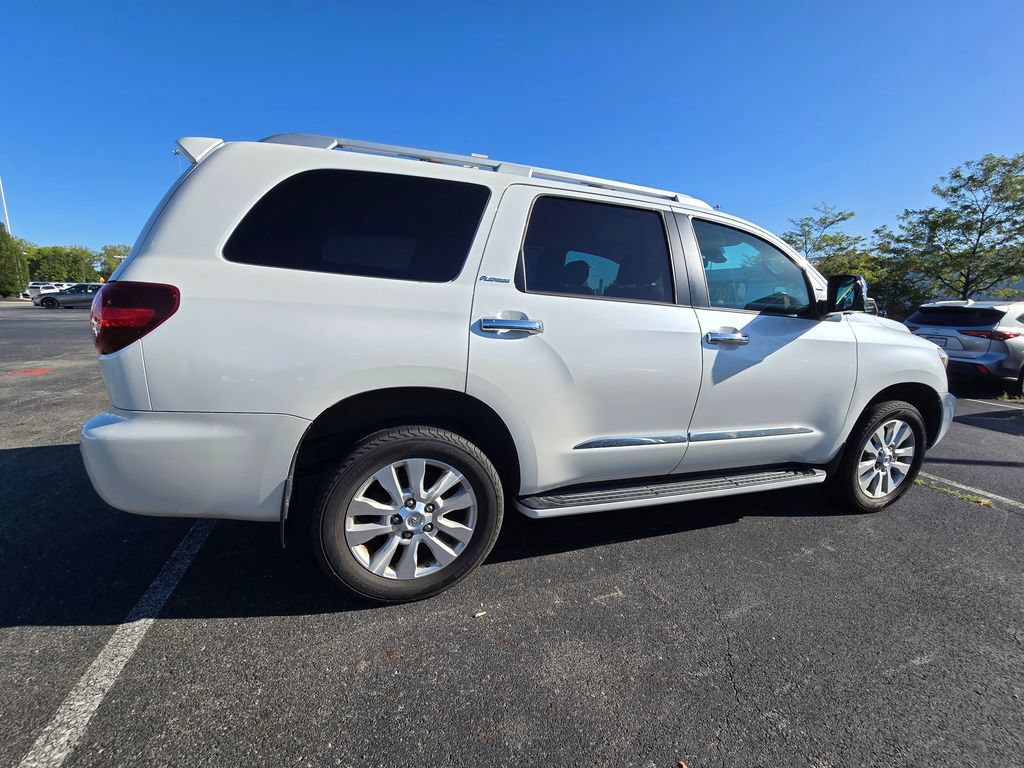 Used 2018 Toyota Sequoia Platinum AWD/4WD image 8