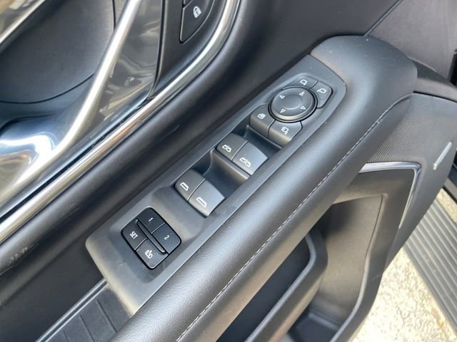 Used 2023 Chevrolet Tahoe Z71 w/ Off-Road Capability Package image 11